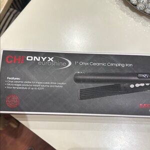 Chi Onyx Euroshine 1” Crimping Iron